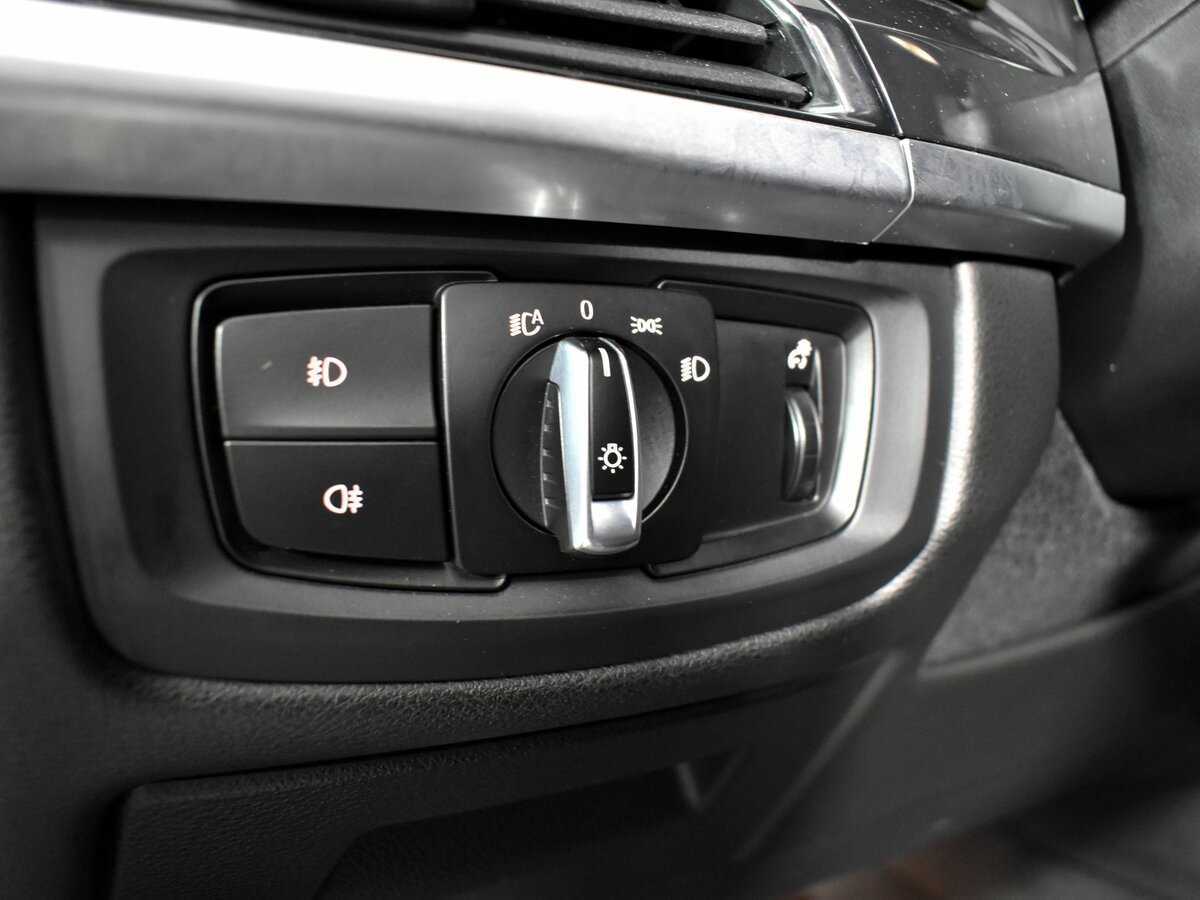 Б/У БМВ Икс5 2015 года. Фото: #14