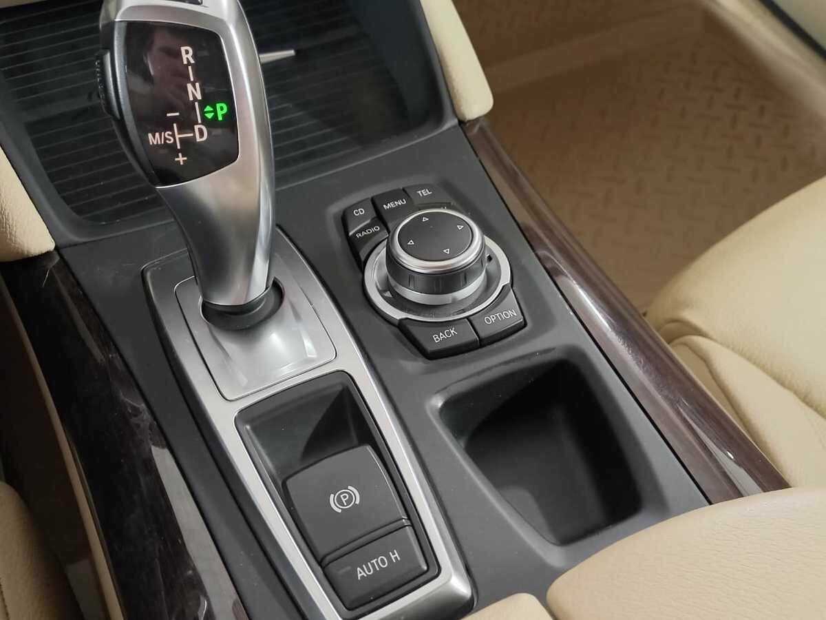 Б/У БМВ Икс6 2012 года. Фото: #15