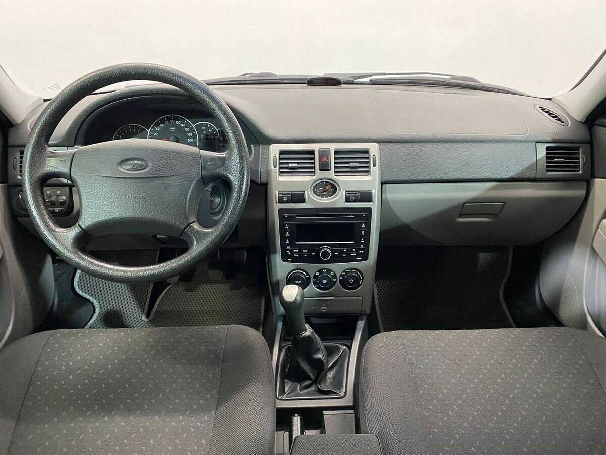 Б/У Лада (ВАЗ) Приора 2011 года. Фото: #8