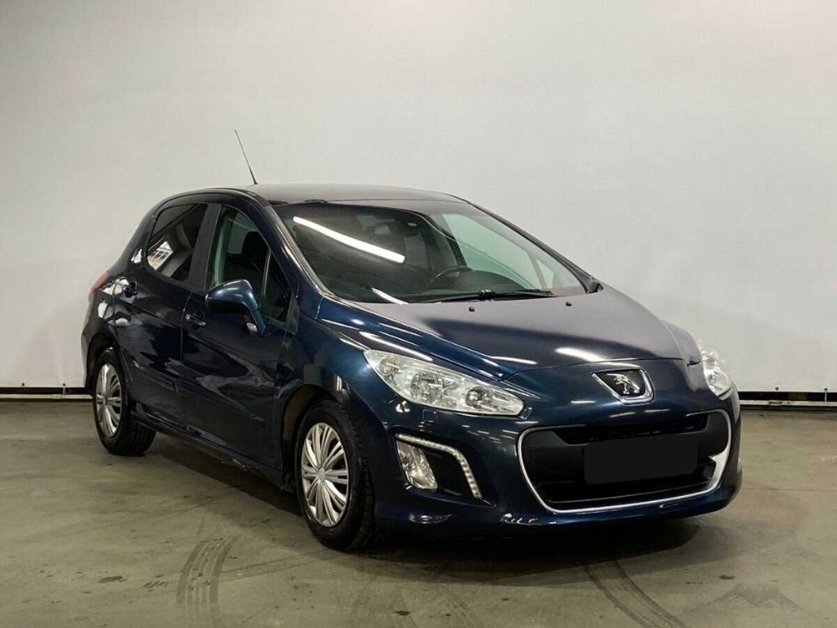 Б/У Пежо 308 2011 года. Фото: #2