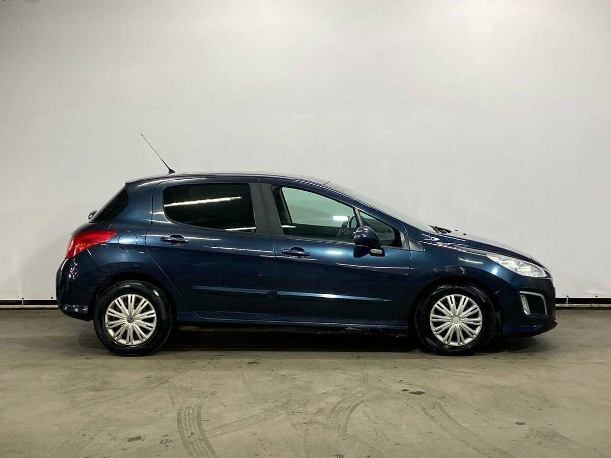 Б/У Пежо 308 2011 года. Фото: #4