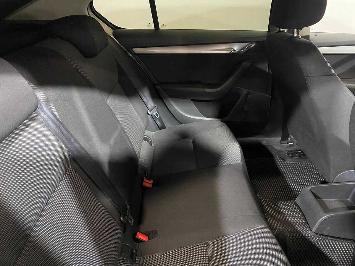 Б/У Шкода Октавия 2014 года. Фото: #10