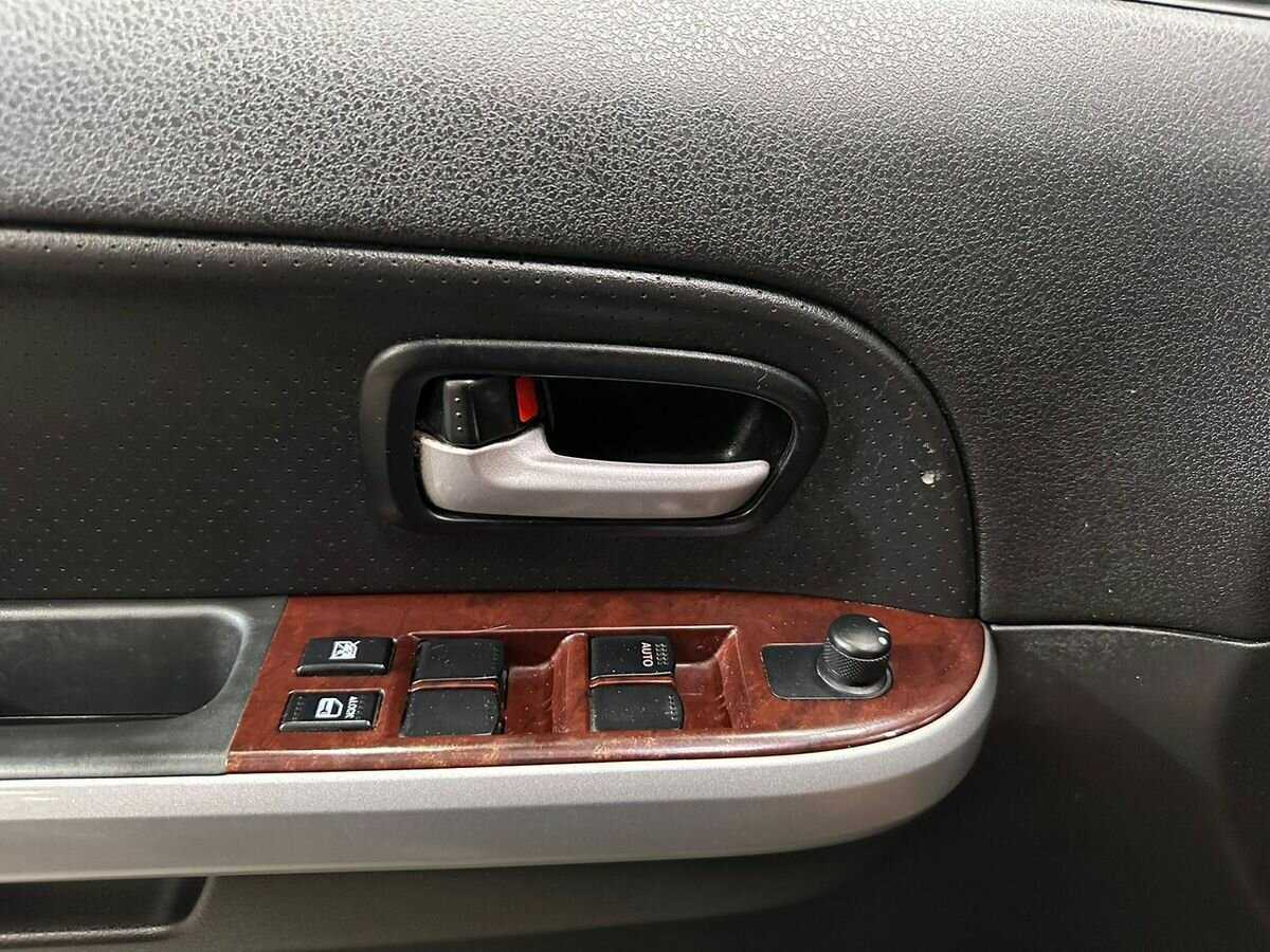 Б/У Сузуки Гранд Витара 2007 года. Фото: #14