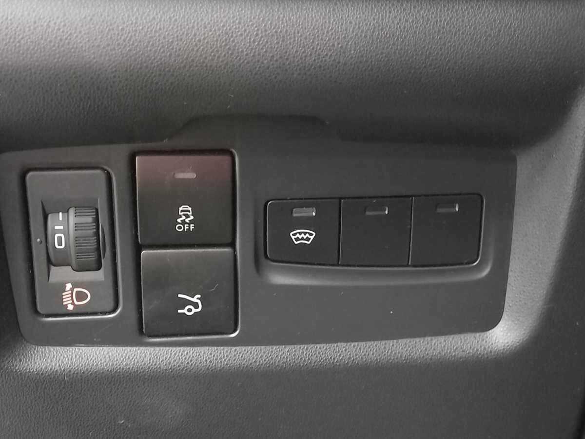 Б/У Ситроен Ц4 2015 года. Фото: #14