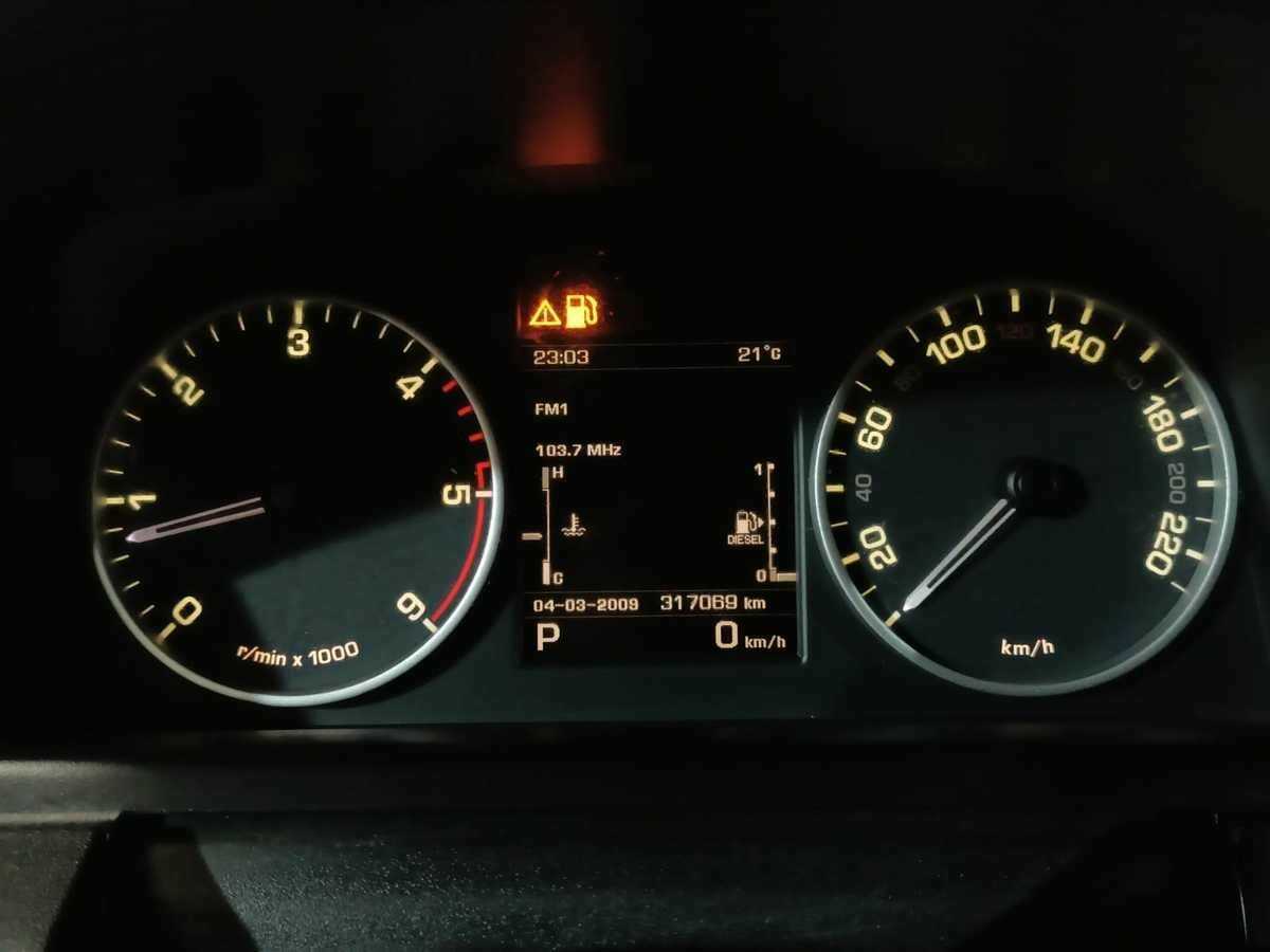 Б/У Лэнд Ровер Дискавери 2013 года. Фото: #12