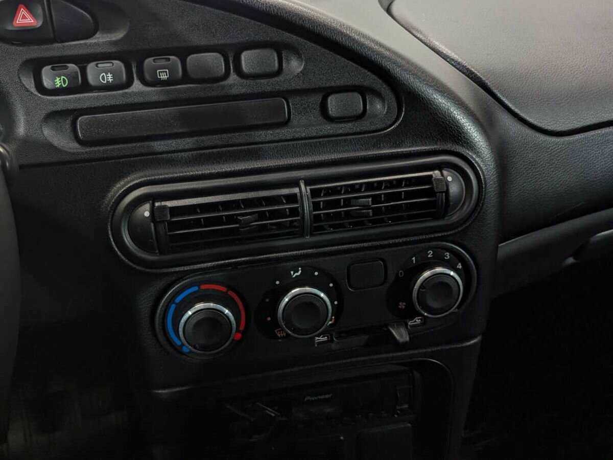 Б/У Шевроле Нива 2018 года. Фото: #13