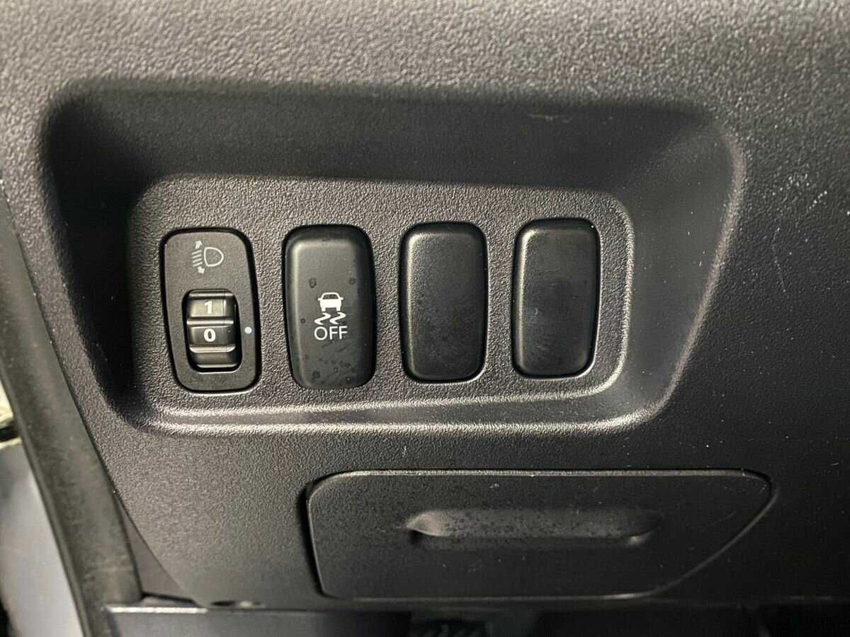 Б/У Митсубиши Оутлэндер 2011 года. Фото: #16