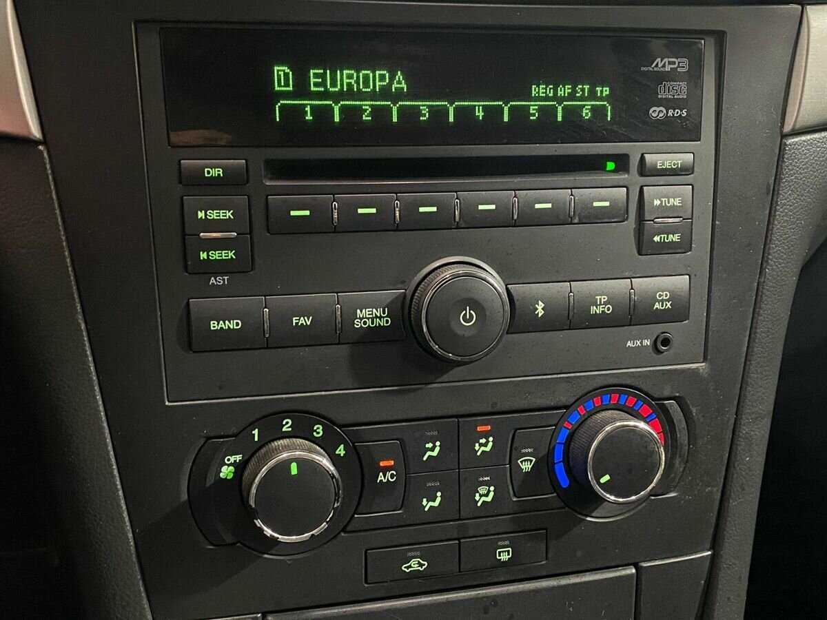 Б/У Шевроле Эпика 2010 года. Фото: #12