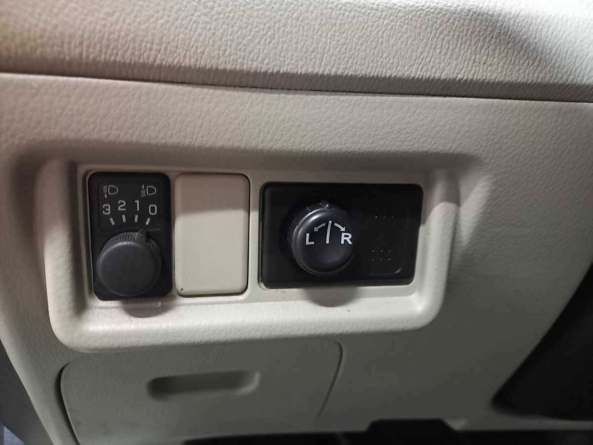 Б/У Ниссан Примера 2004 года. Фото: #12