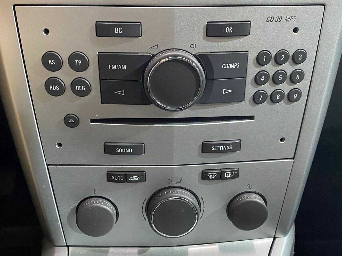 Б/У Опель Астра 2009 года. Фото: #14