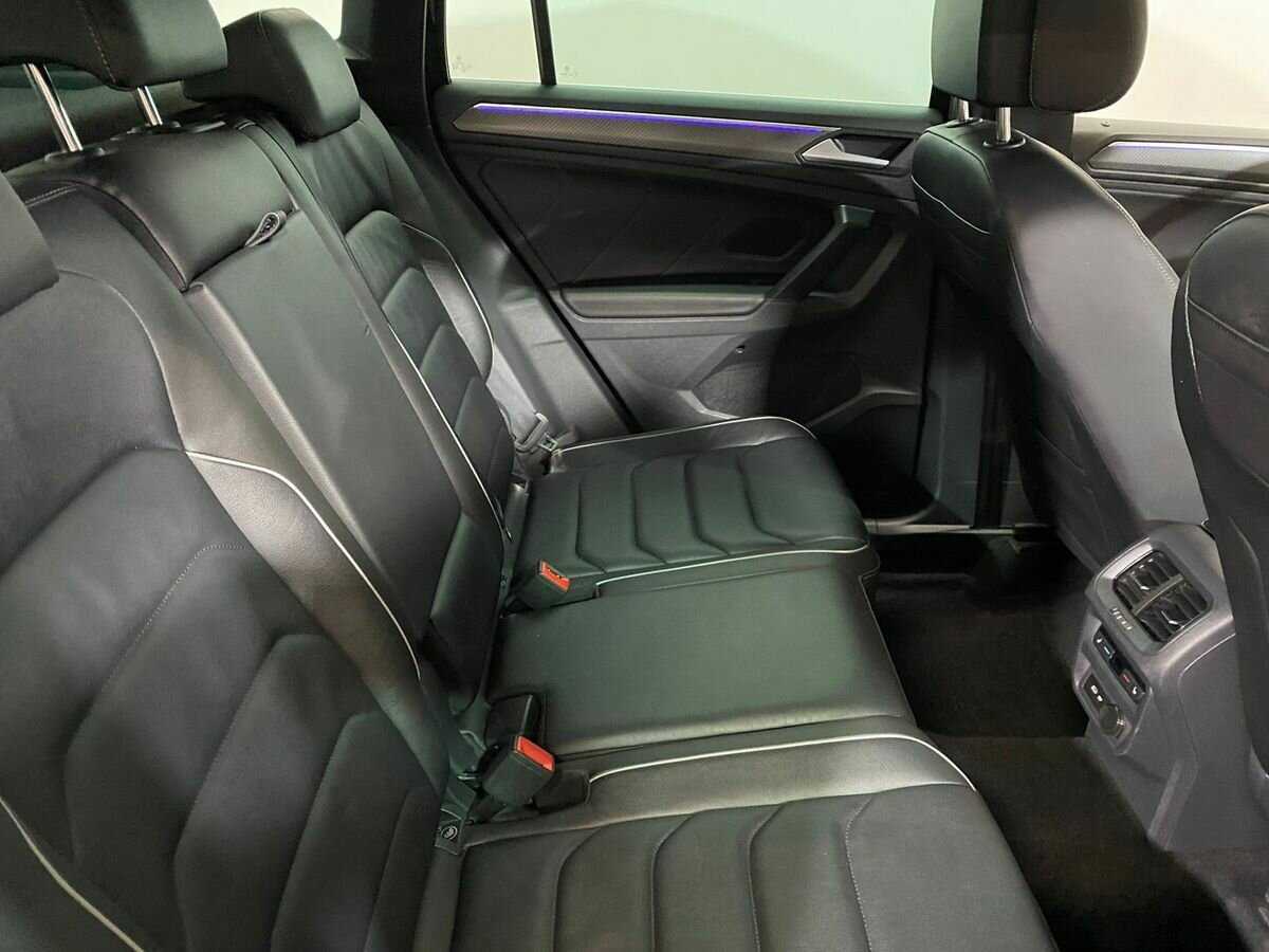 Б/У Фольксваген Тигуан 2021 года. Фото: #10