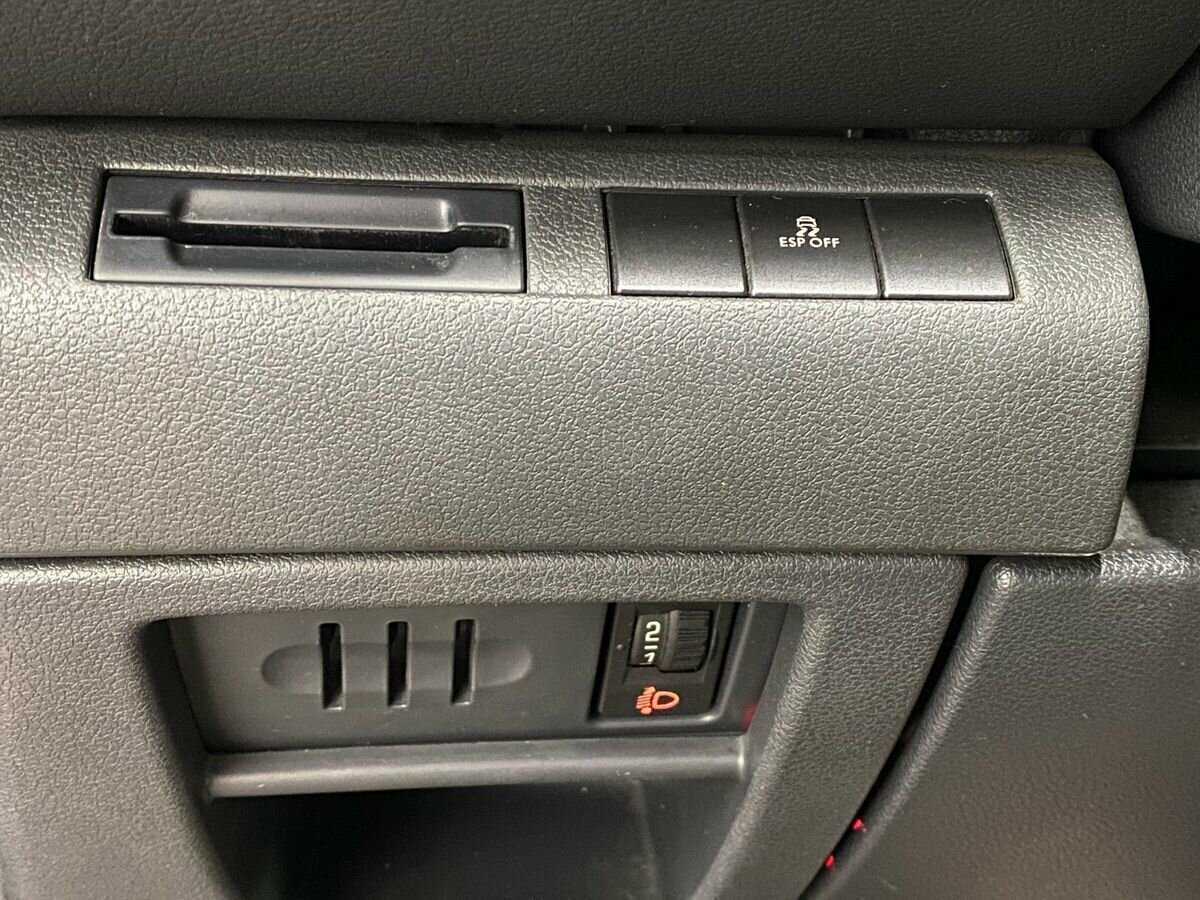 Б/У Пежо 3008 2012 года. Фото: #13