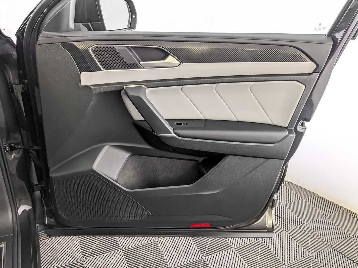 Б/У Фольксваген Таурон 2022 года. Фото: #20