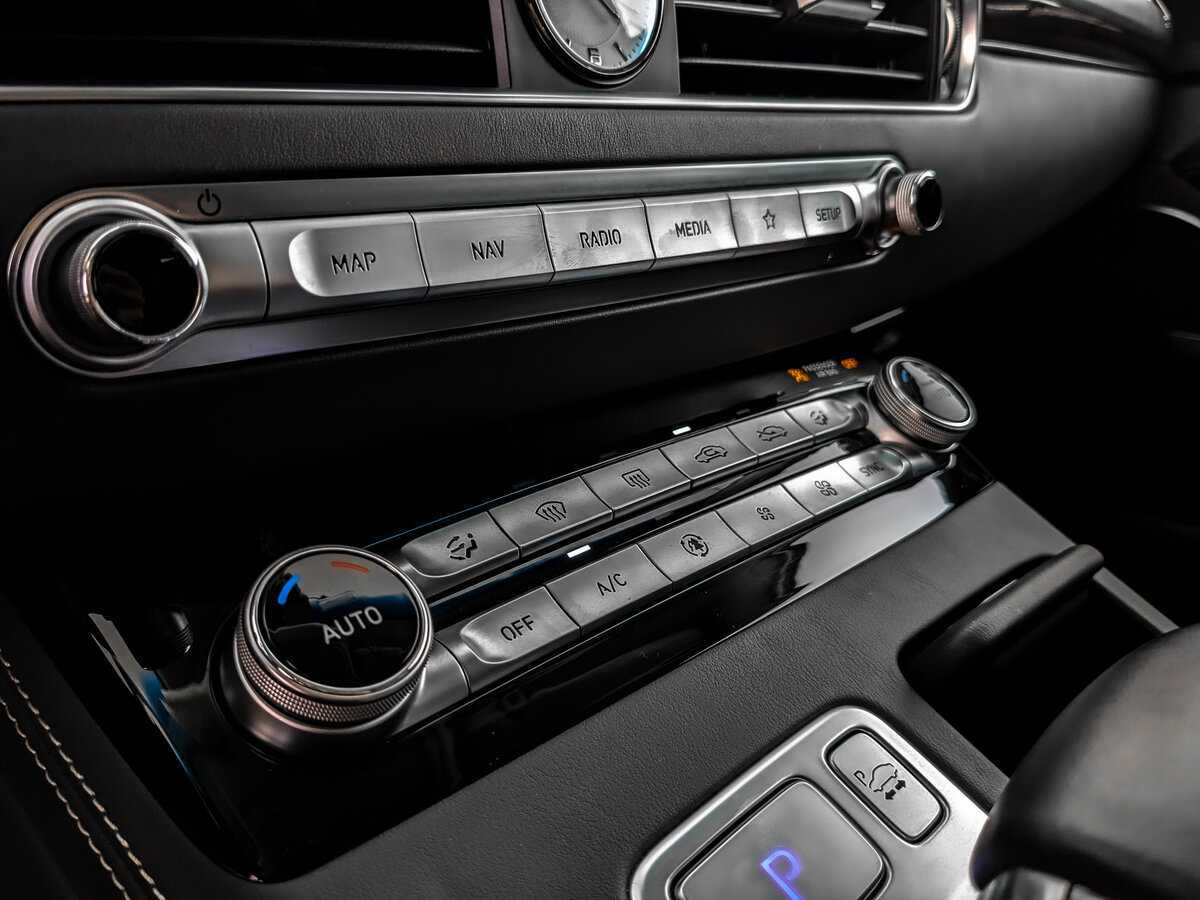 Б/У Генезис Г90 2019 года. Фото: #20