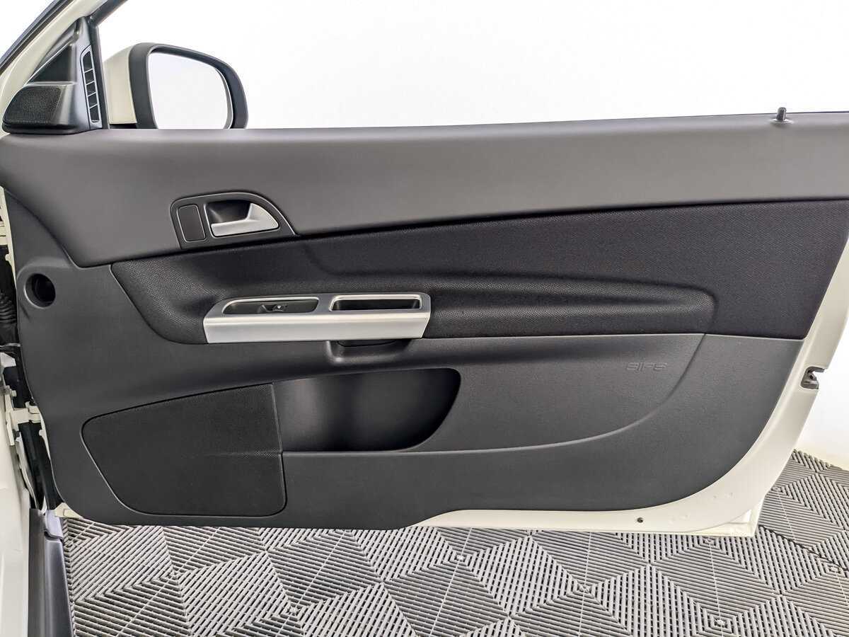 Б/У Вольво Ц30 2011 года. Фото: #19