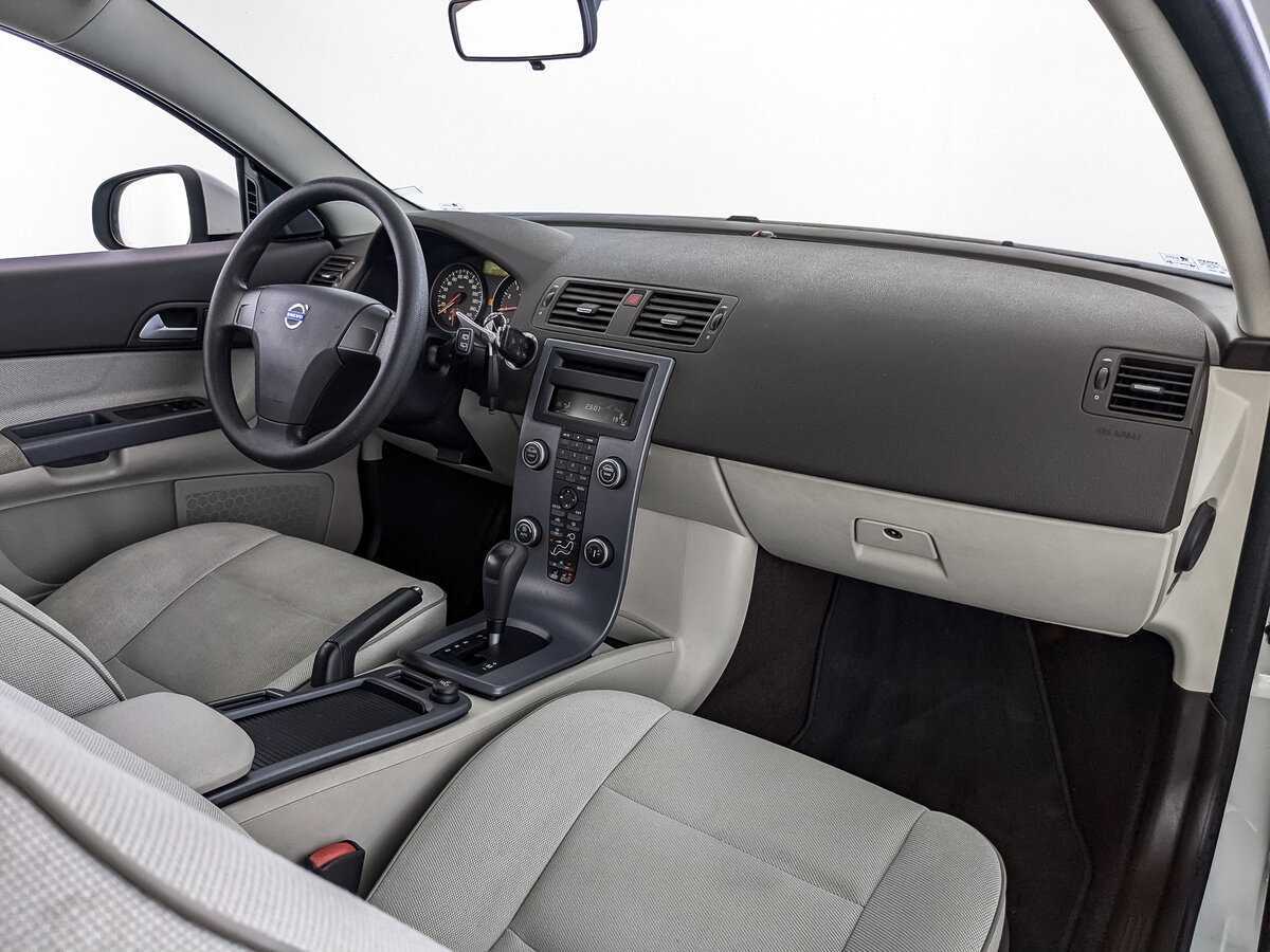 Б/У Вольво Ц30 2012 года. Фото: #8