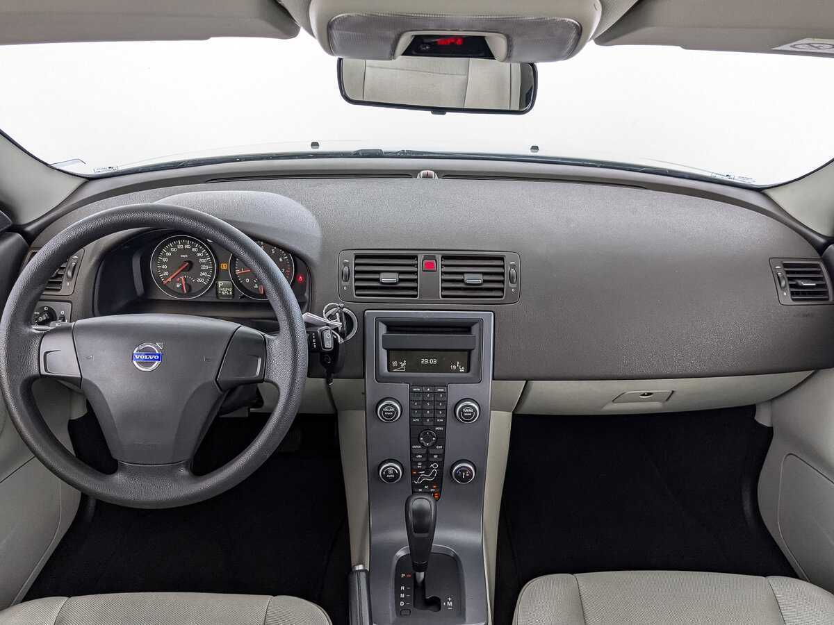 Б/У Вольво Ц30 2012 года. Фото: #9