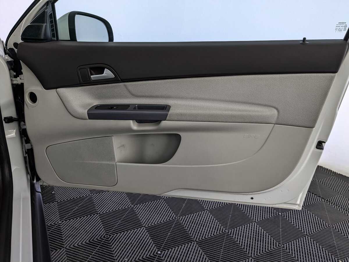 Б/У Вольво Ц30 2012 года. Фото: #20