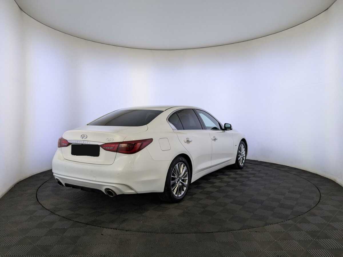 Б/У Инфинити К50 2018 года. Фото: #4
