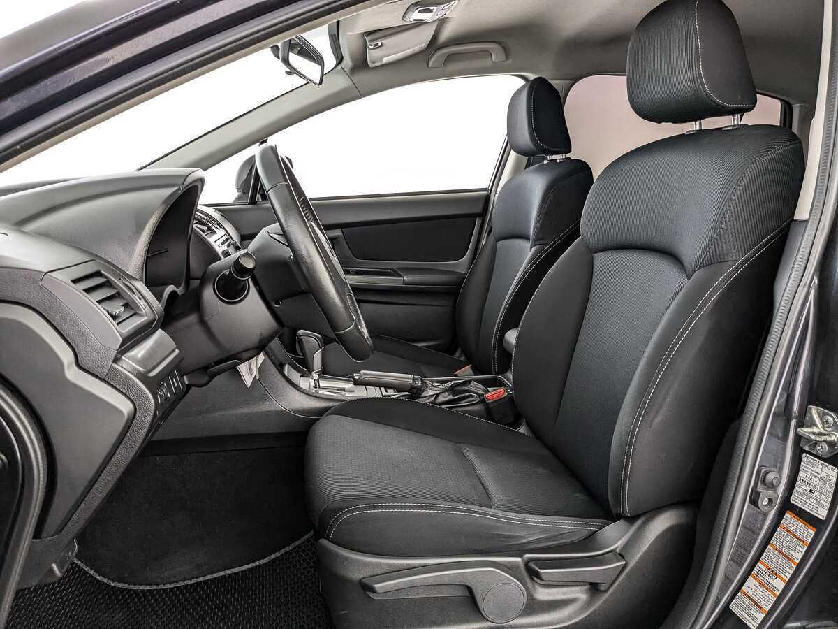 Б/У Субару ИксВи 2012 года. Фото: #15