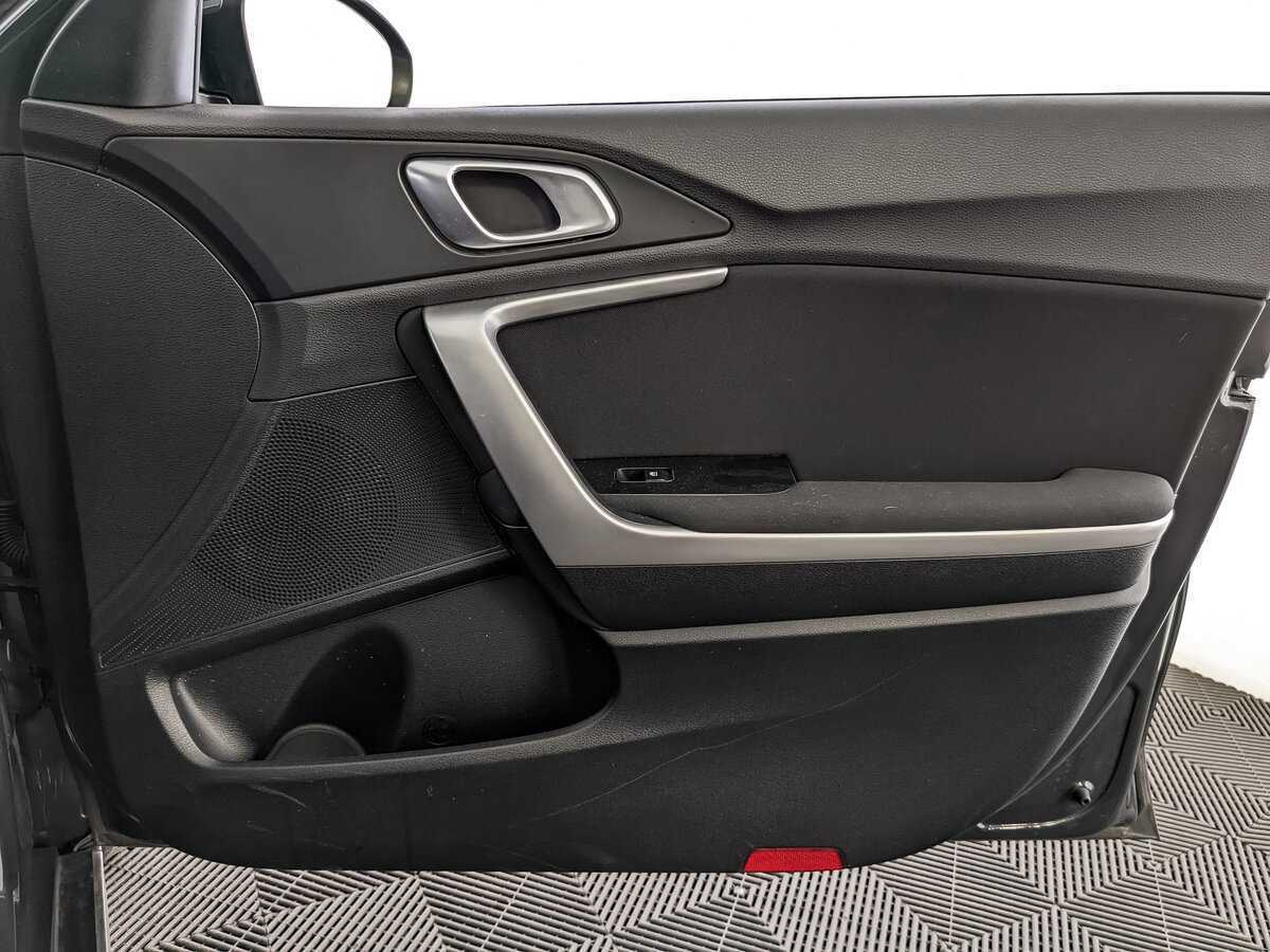 Б/У Киа Икс-Сид 2021 года. Фото: #20