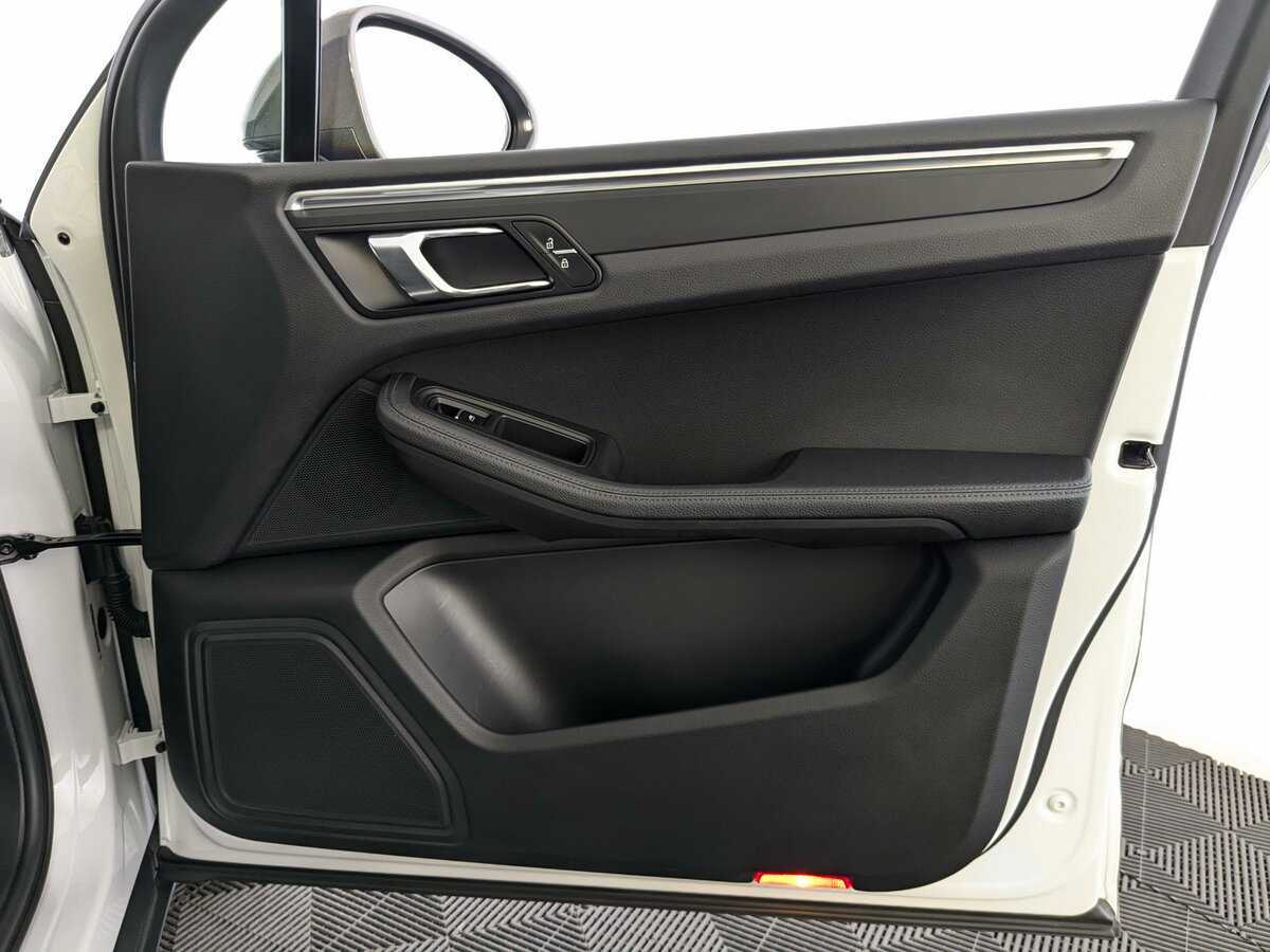 Б/У Порш Макан 2021 года. Фото: #20