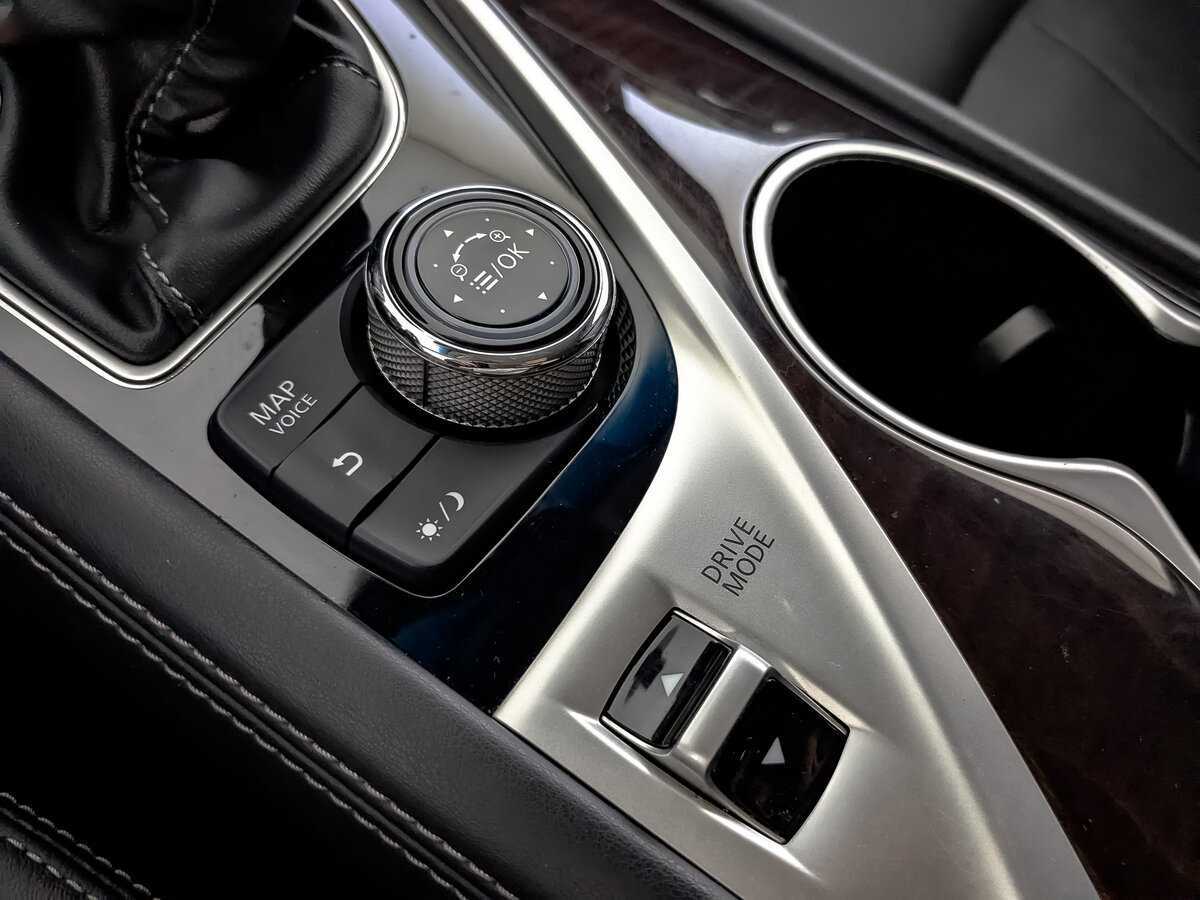 Б/У Инфинити К50 2018 года. Фото: #21