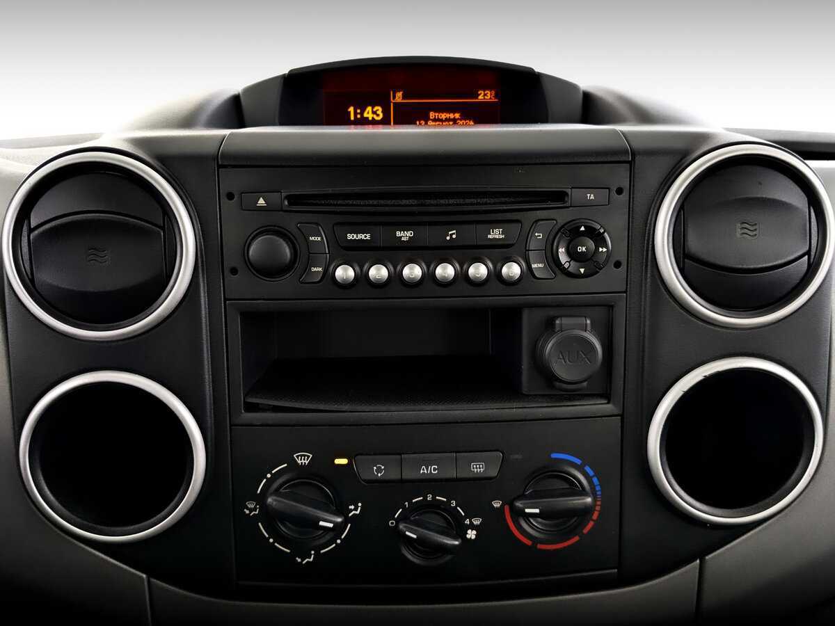 Б/У Пежо Партнер 2018 года. Фото: #12