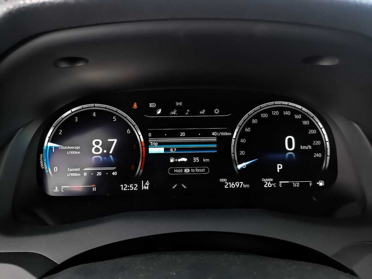 Б/У Тойота Камри 2023 года. Фото: #11