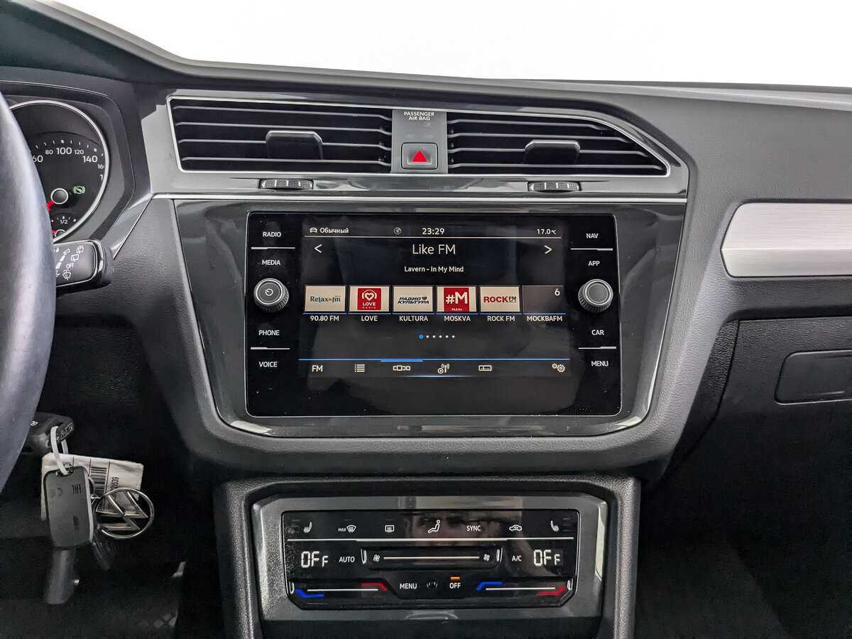 Б/У Фольксваген Тигуан 2021 года. Фото: #12