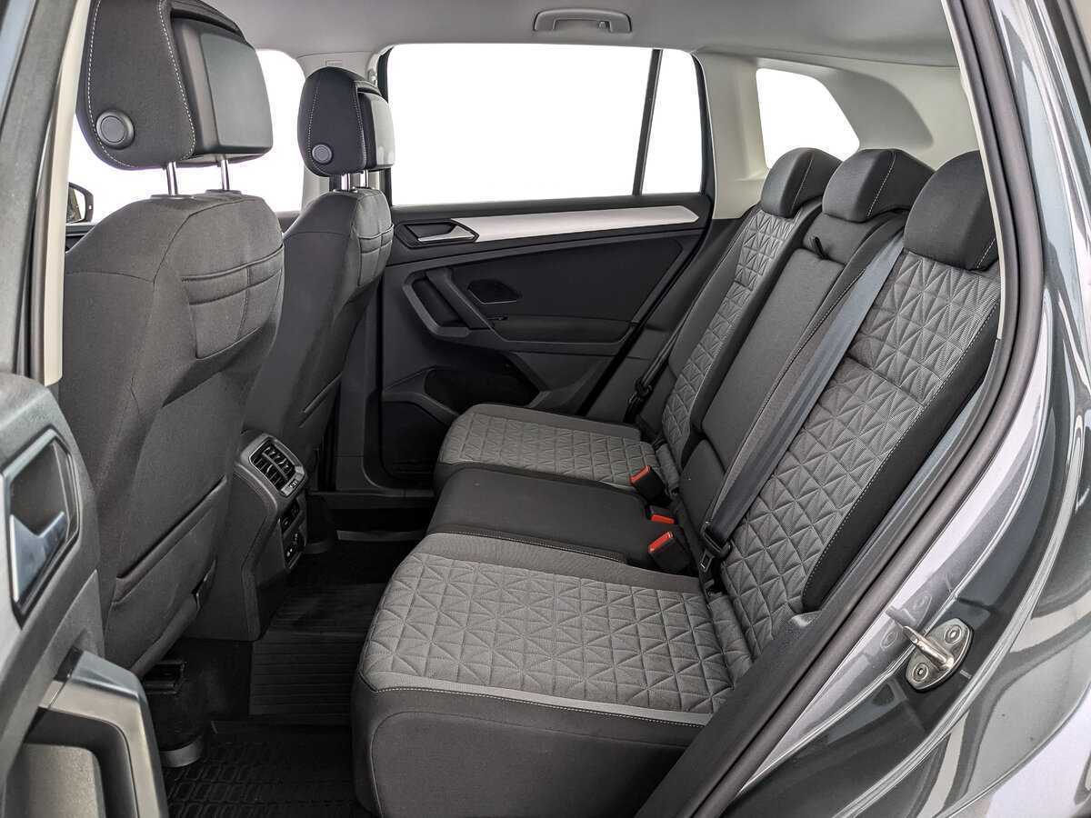 Б/У Фольксваген Тигуан 2021 года. Фото: #13