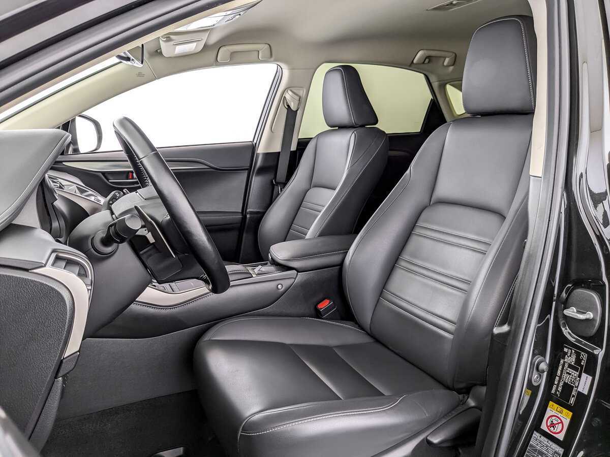 Б/У Лексус Н-Икс 2018 года. Фото: #15