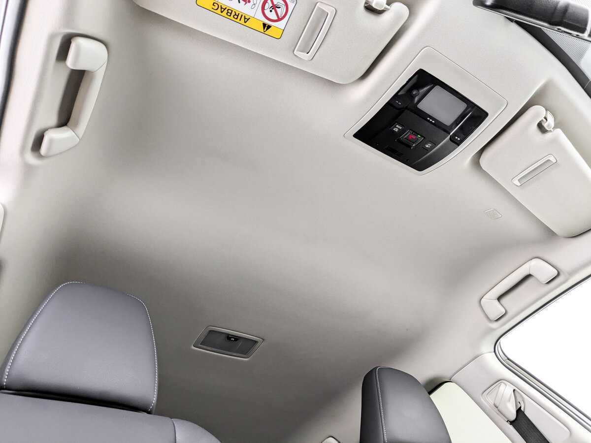 Б/У Лексус Н-Икс 2018 года. Фото: #17