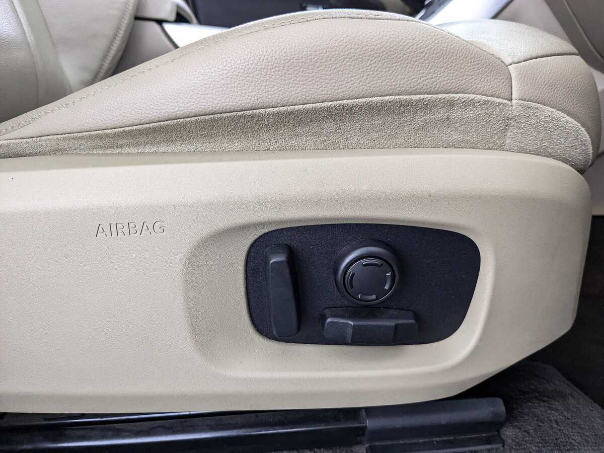 Б/У Лэнд Ровер Рэнж Ровер Эвок 2017 года. Фото: #20