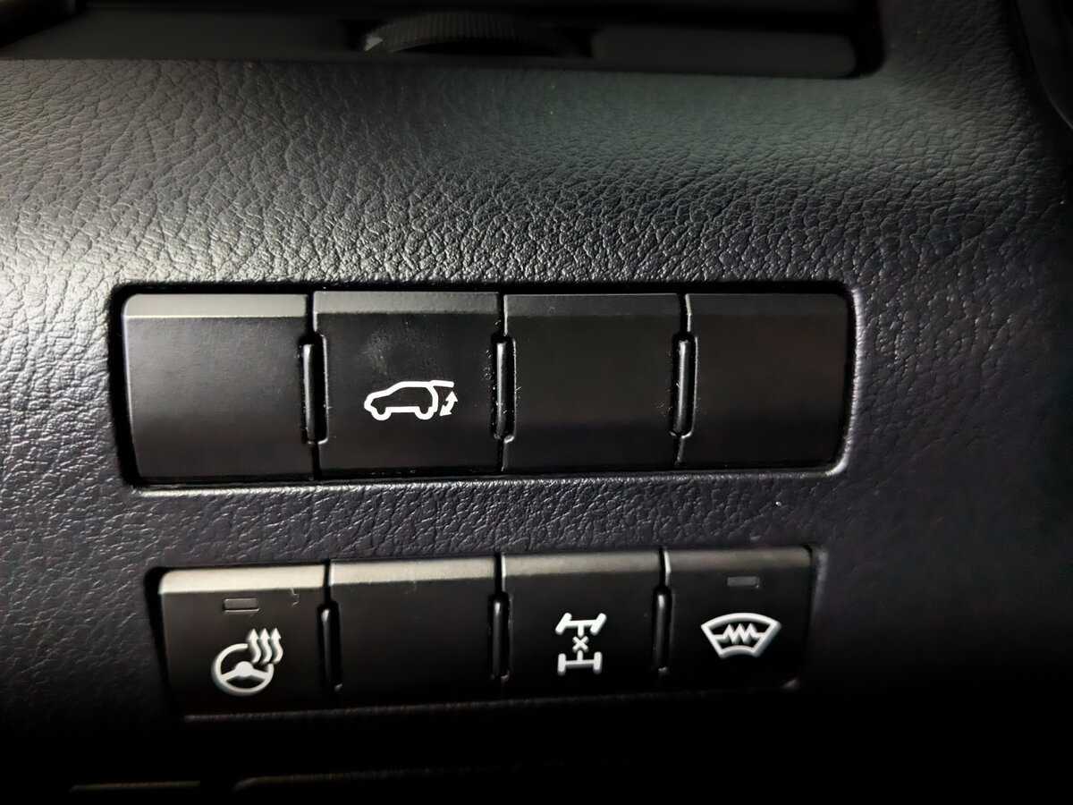 Б/У Лексус Р-Икс 2019 года. Фото: #25