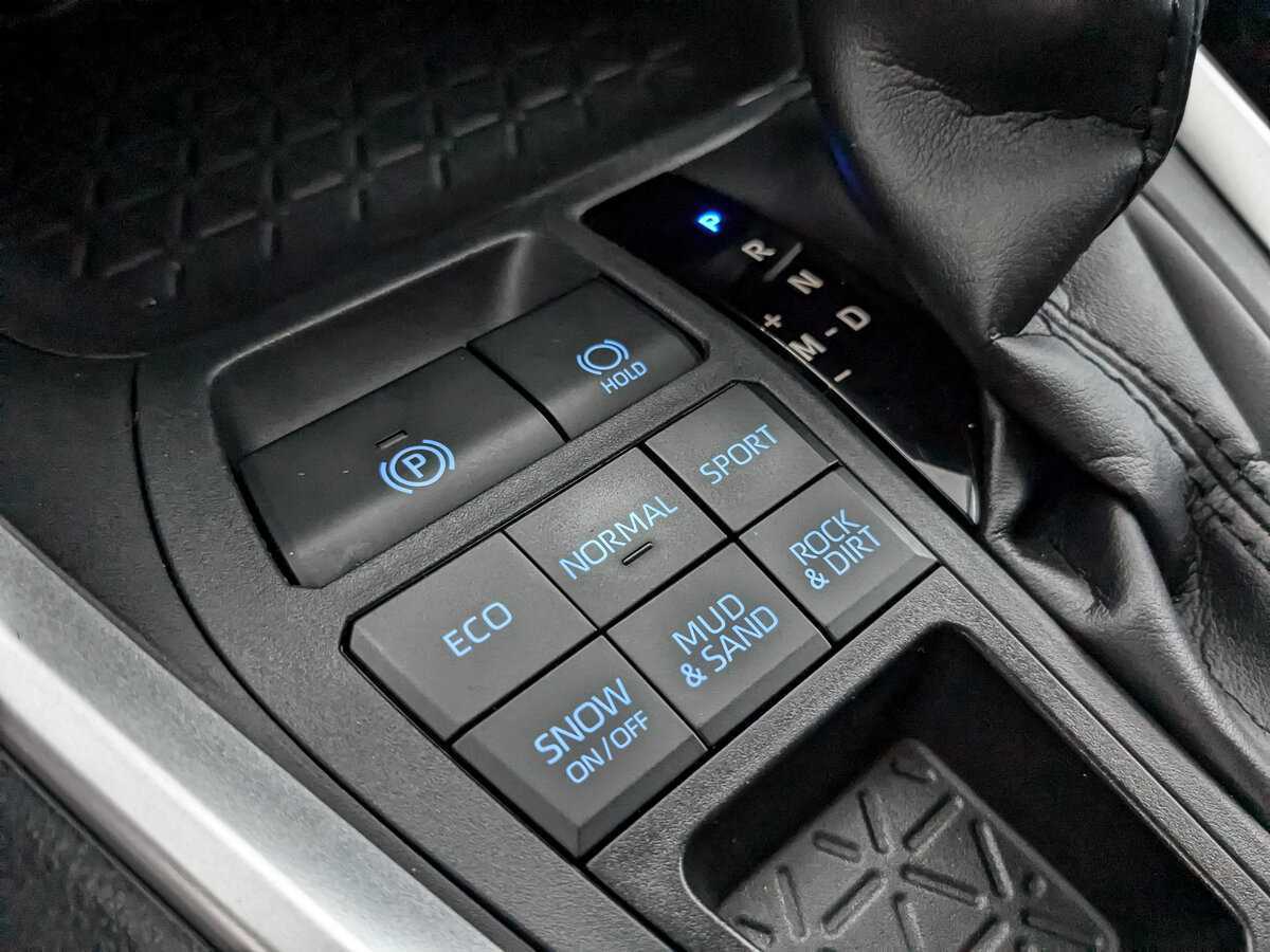 Б/У Тойота Рав4 2021 года. Фото: #22