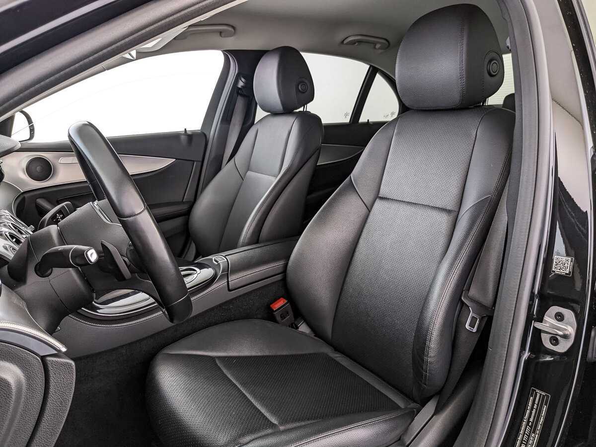 Б/У Мерседес-Бенц Е-Класс 2019 года. Фото: #15