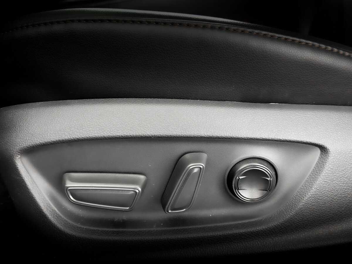 Б/У Тойота Камри 2023 года. Фото: #16