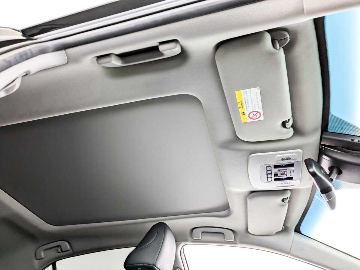 Б/У Тойота Камри 2023 года. Фото: #18