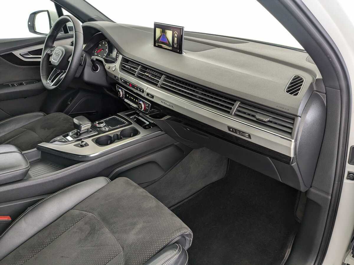 Б/У Ауди К7 2019 года. Фото: #8