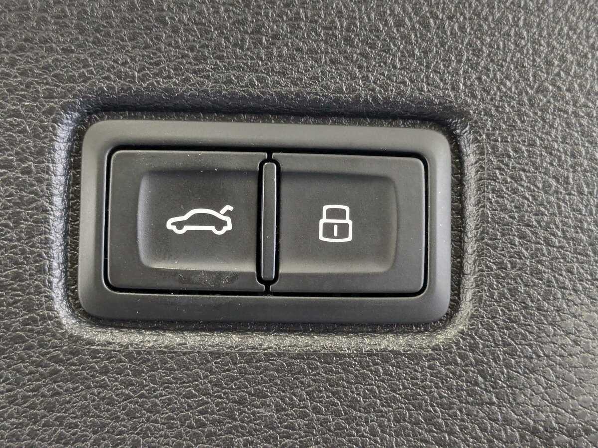 Б/У Ауди К7 2019 года. Фото: #22