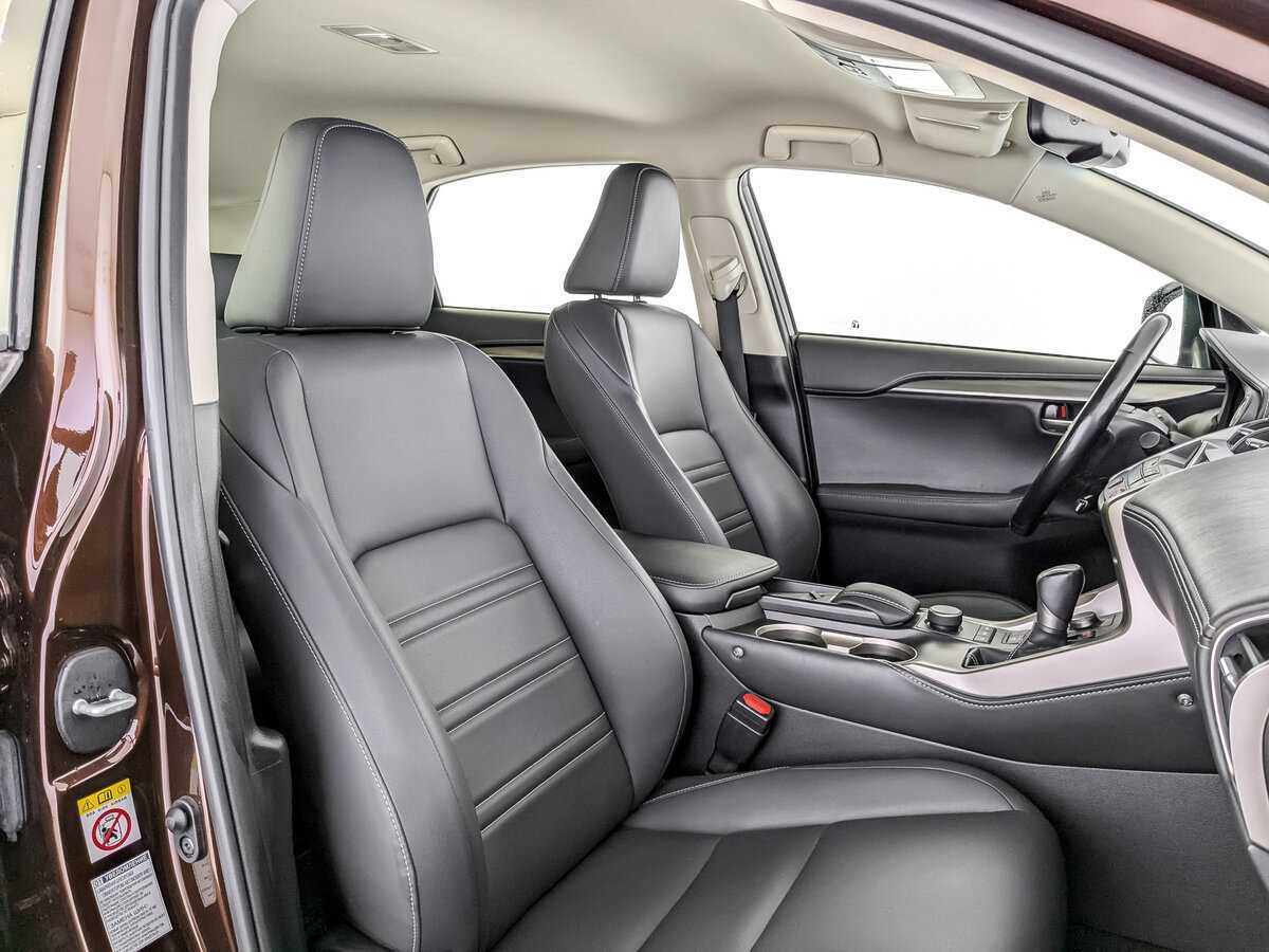 Б/У Лексус Н-Икс 2017 года. Фото: #18