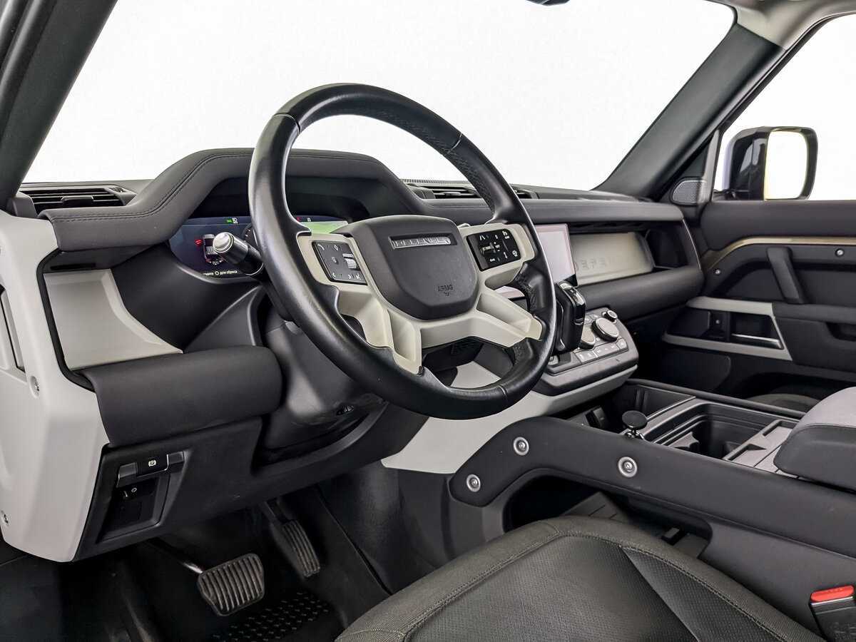 Б/У Лэнд Ровер Дефендер 2021 года. Фото: #13