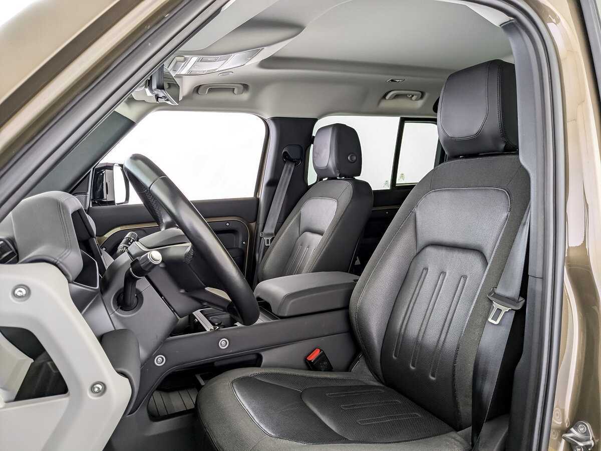 Б/У Лэнд Ровер Дефендер 2021 года. Фото: #15