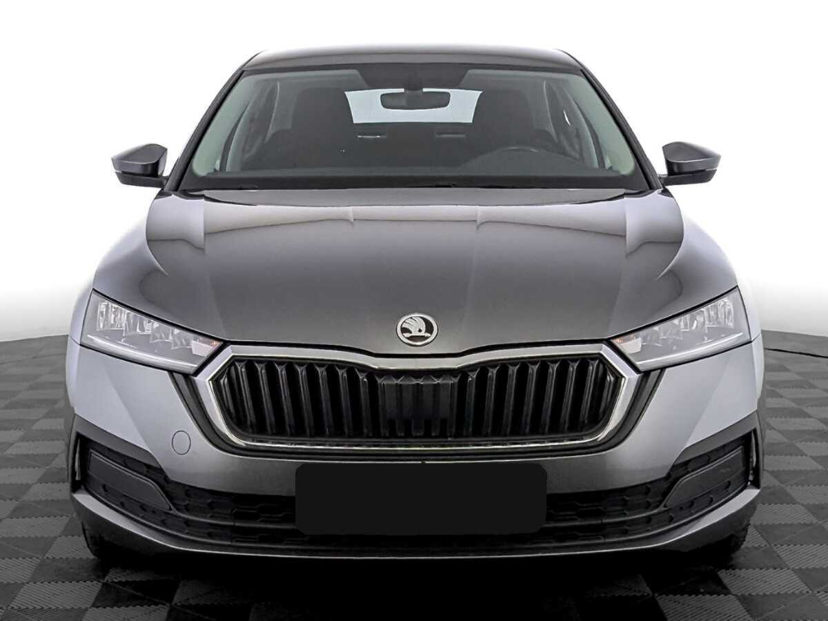 Б/У Шкода Октавия 2021 года. Фото: #1