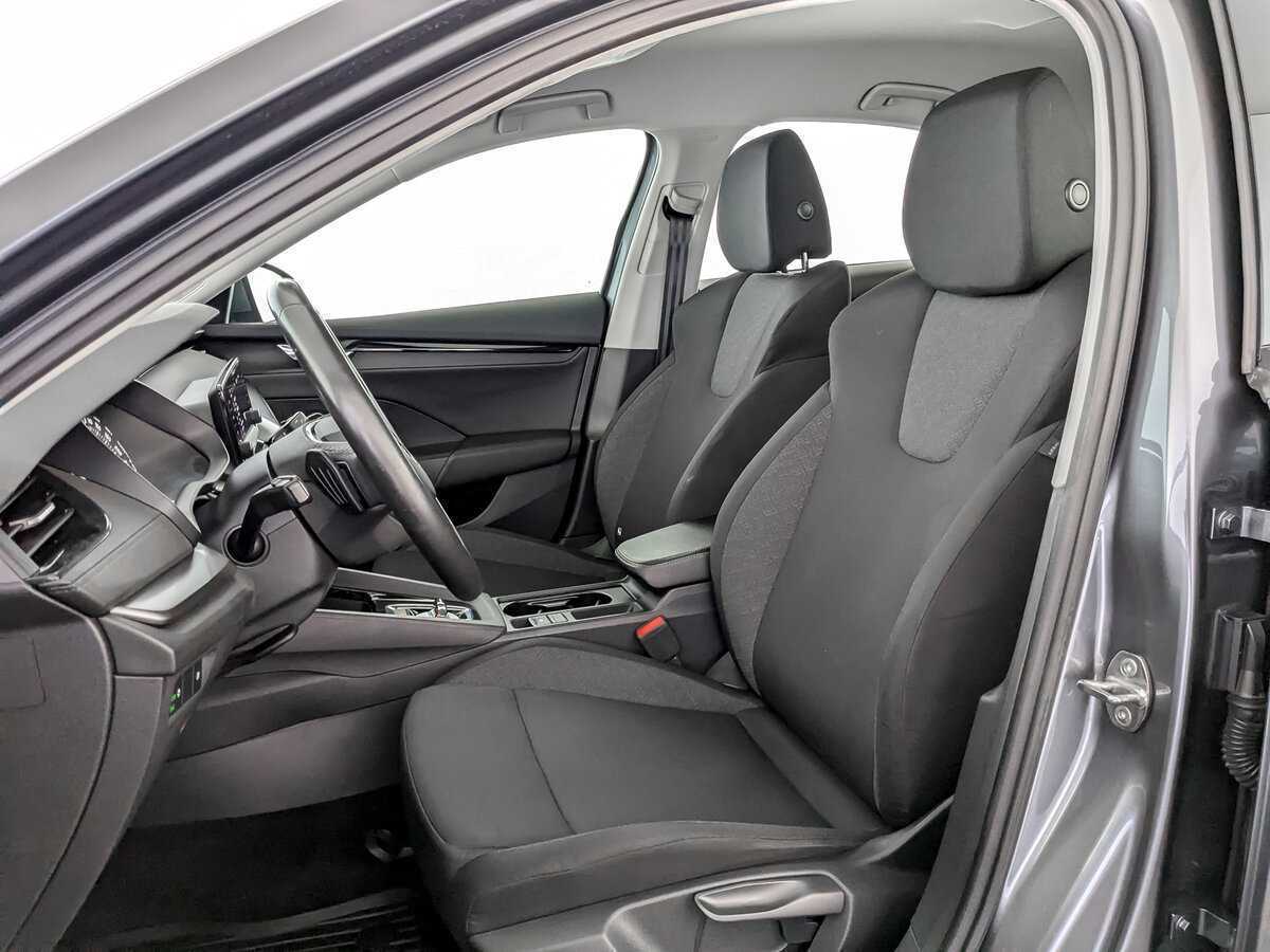 Б/У Шкода Октавия 2021 года. Фото: #15