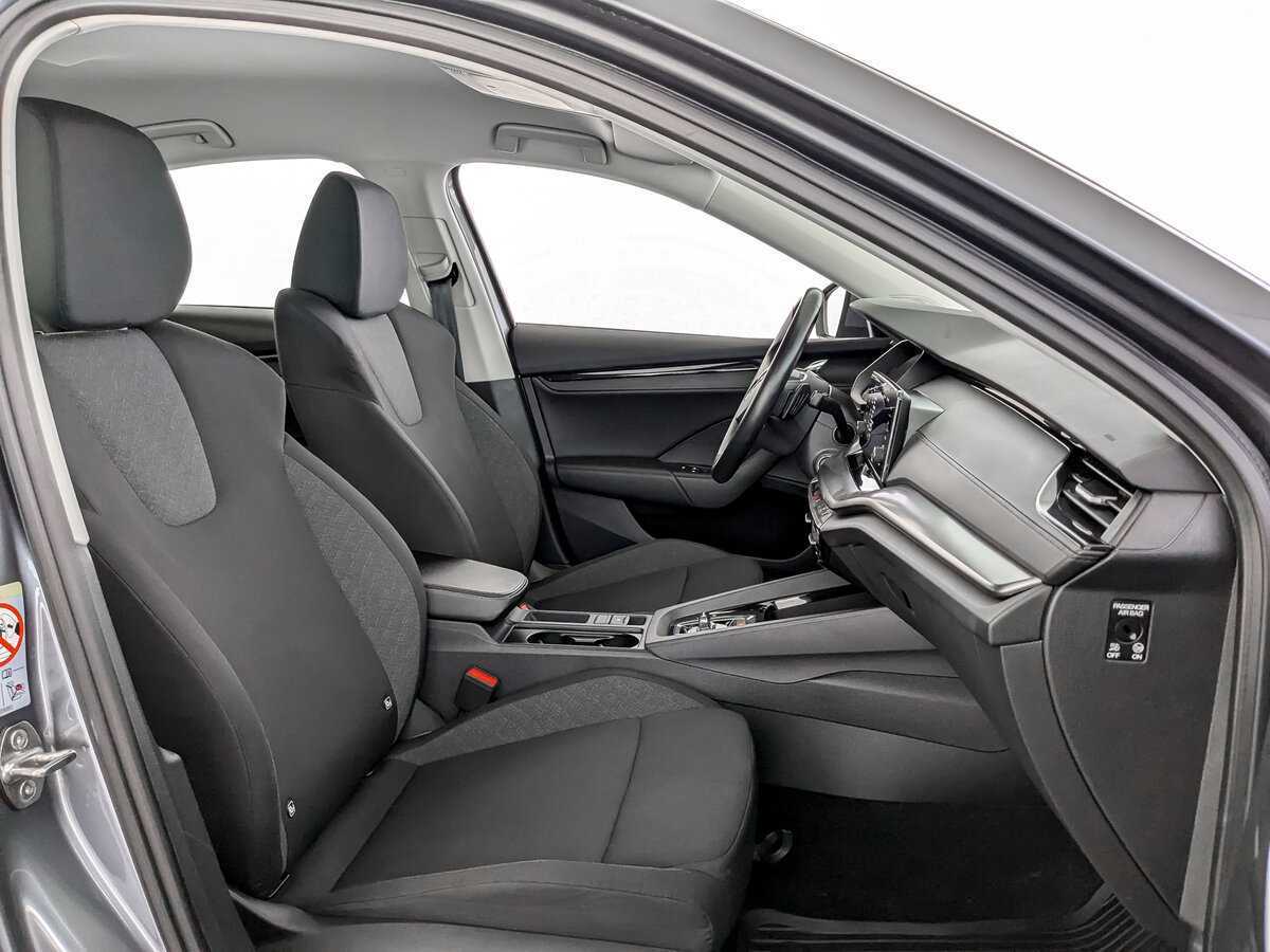 Б/У Шкода Октавия 2021 года. Фото: #18