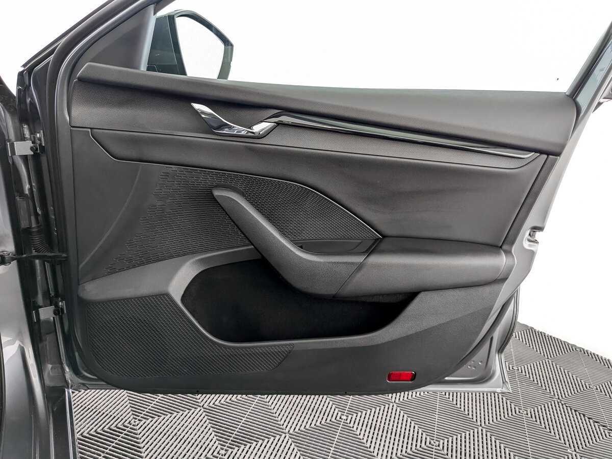 Б/У Шкода Октавия 2021 года. Фото: #19