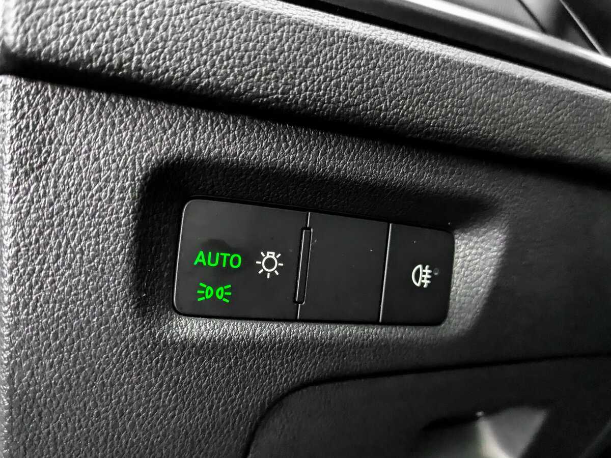 Б/У Шкода Октавия 2021 года. Фото: #22