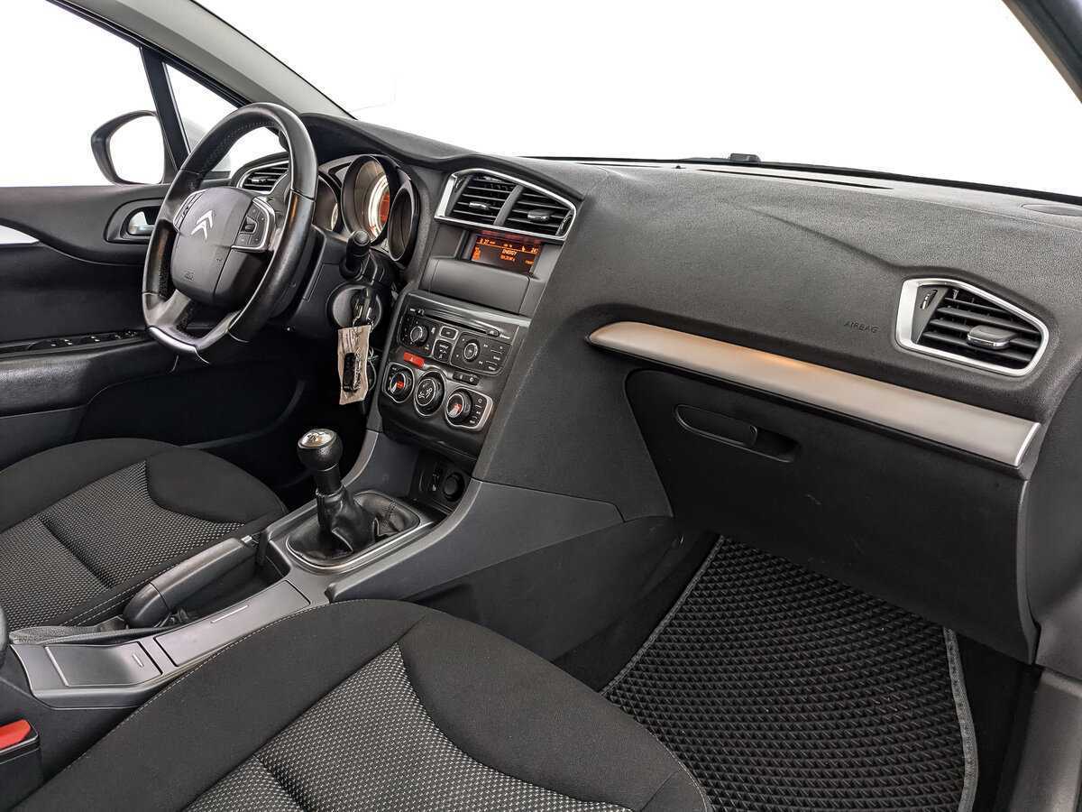 Б/У Ситроен Ц4 2014 года. Фото: #8